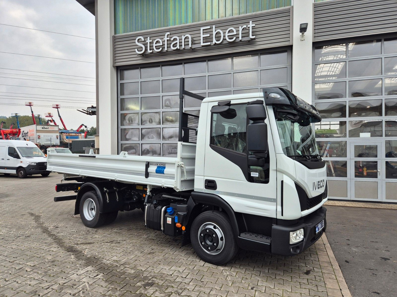 Iveco Eurocargo ML80E21 Meiller Kipper 2x AHK 3 Sitze - Kipper bestelwagen: afbeelding 5 Iveco Eurocargo ML80E21 Meiller Kipper 2x AHK 3 Sitze - Kipper bestelwagen: afbeelding 5