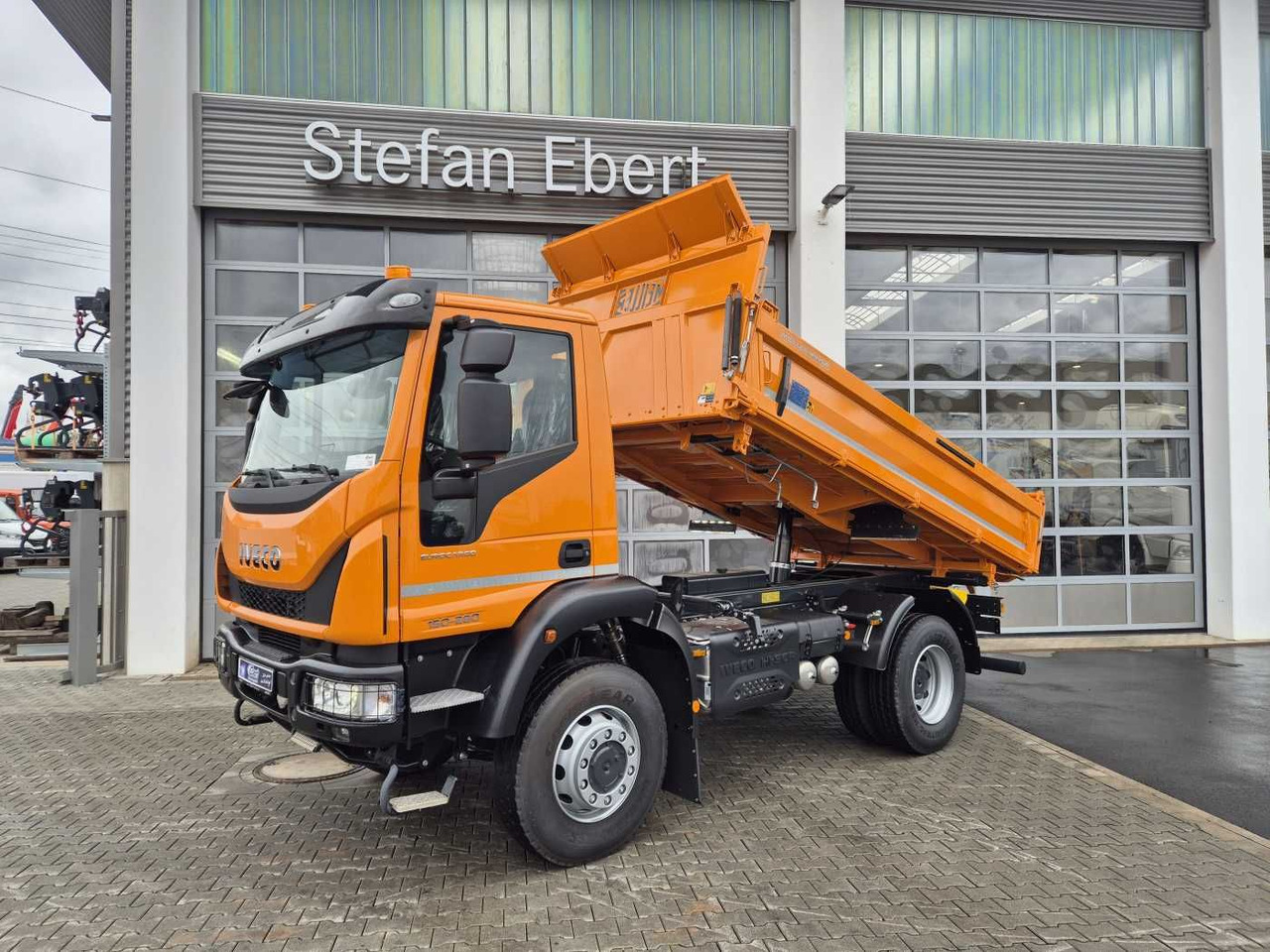 Iveco ML150E28W 4x4 Meiller Dreiseitenkipper 2xAHK - Kipper vrachtwagen: afbeelding 1 Iveco ML150E28W 4x4 Meiller Dreiseitenkipper 2xAHK - Kipper vrachtwagen: afbeelding 1