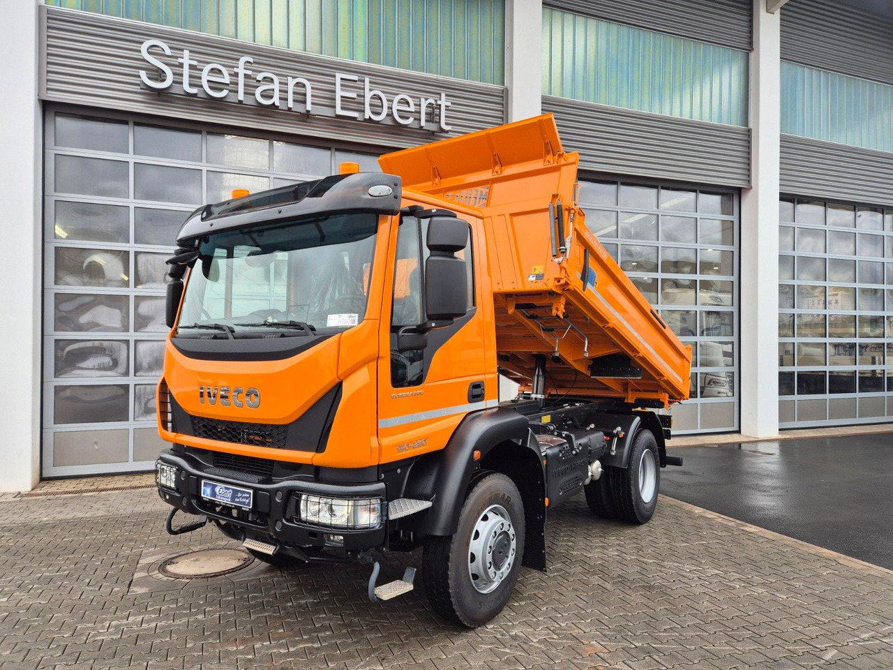 Iveco ML150E28W 4x4 Meiller Dreiseitenkipper 2xAHK - Kipper vrachtwagen: afbeelding 1 Iveco ML150E28W 4x4 Meiller Dreiseitenkipper 2xAHK - Kipper vrachtwagen: afbeelding 1
