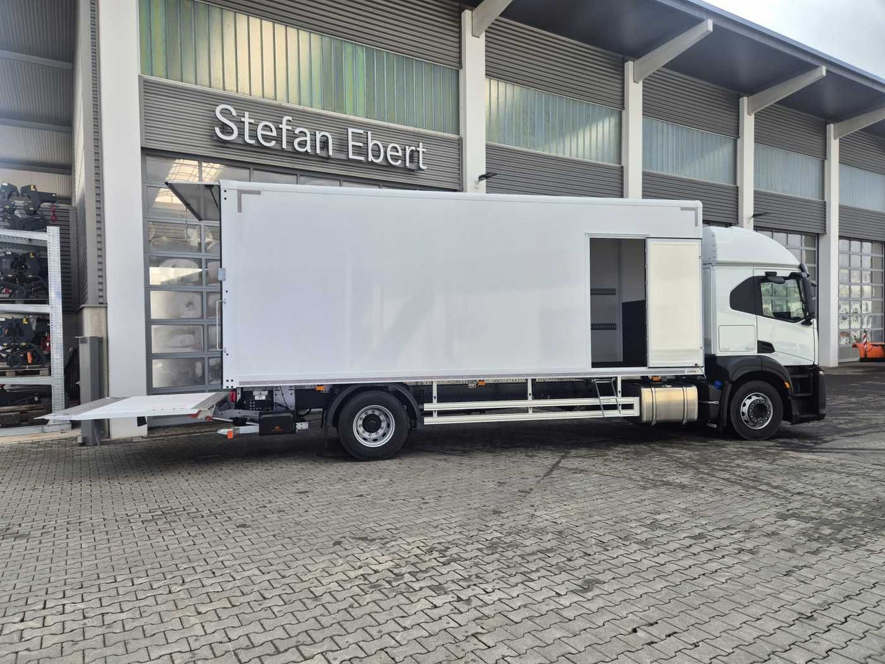 Iveco S Way AT190S40/P LBW Tür AHK Navi Bett - Bakwagen: afbeelding 5 Iveco S Way AT190S40/P LBW Tür AHK Navi Bett - Bakwagen: afbeelding 5