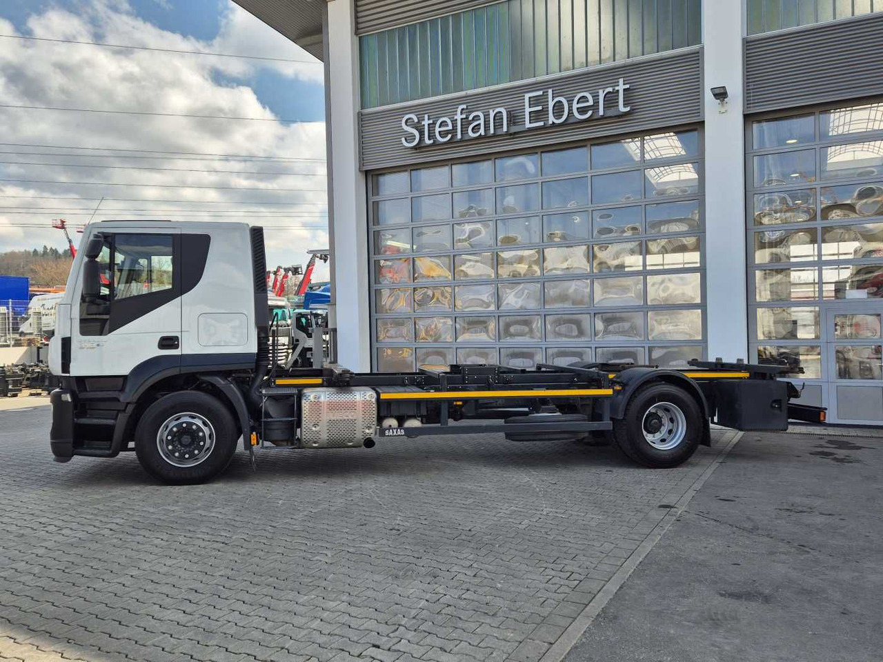Iveco Stralis AT190S31/P BDF Klima Standh. AHK Bett - Containertransporter/ Wissellaadbak vrachtwagen: afbeelding 5 Iveco Stralis AT190S31/P BDF Klima Standh. AHK Bett - Containertransporter/ Wissellaadbak vrachtwagen: afbeelding 5
