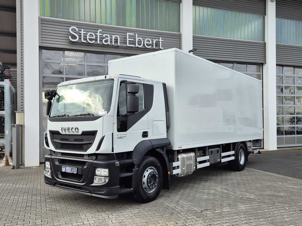 Iveco Stralis AT190S42 FP D HI-ROAD LBW faltbar EU6 - Bakwagen: afbeelding 1 Iveco Stralis AT190S42 FP D HI-ROAD LBW faltbar EU6 - Bakwagen: afbeelding 1