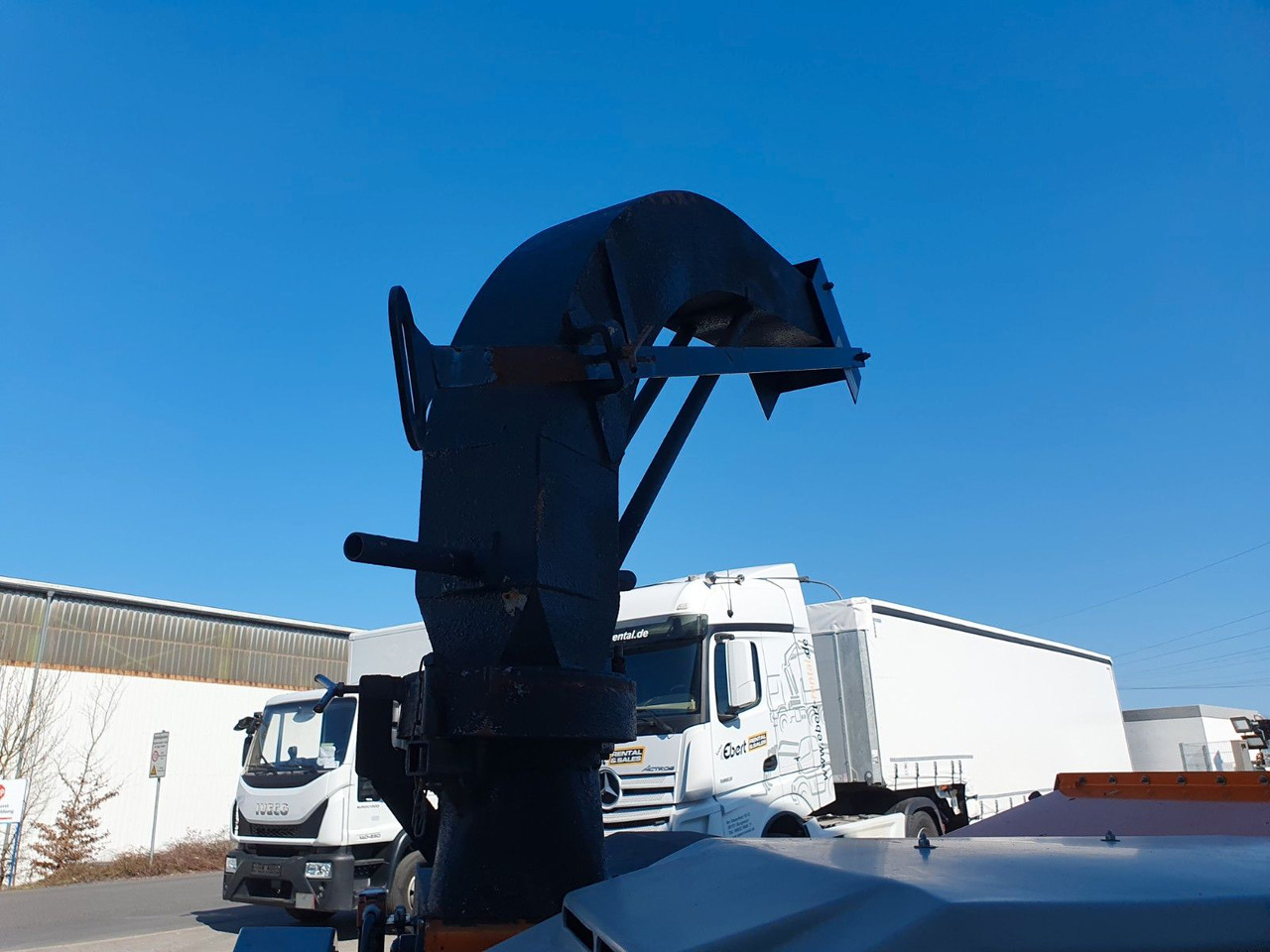 Leasing  JBM 630 MDX Holzhacker / nur 133h / 2008 JBM 630 MDX Holzhacker / nur 133h / 2008: afbeelding 14