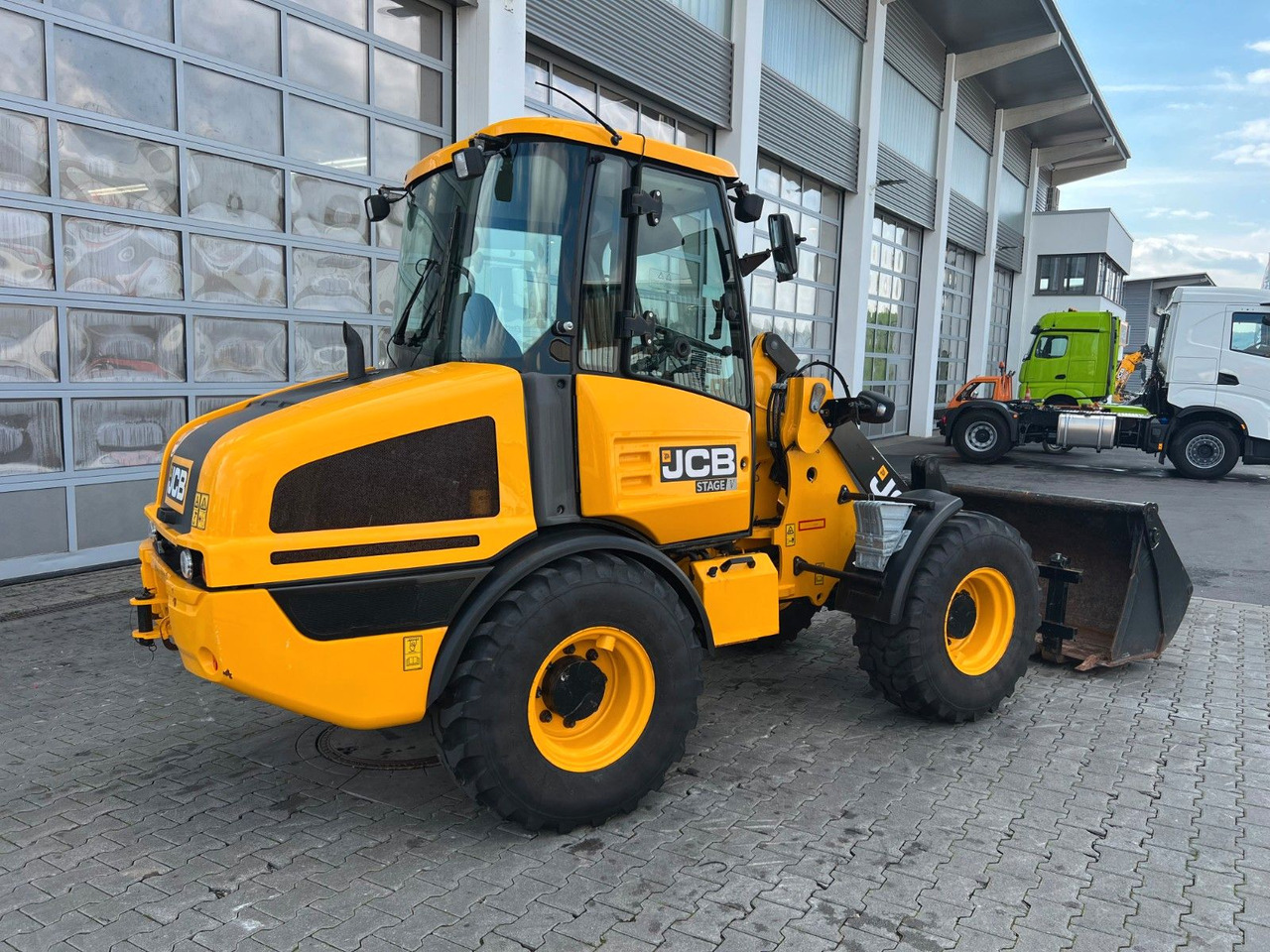 JCB 407 SV / nur 268h! / Klappschaufel & Gabel - Wiellader: afbeelding 3 JCB 407 SV / nur 268h! / Klappschaufel & Gabel - Wiellader: afbeelding 3