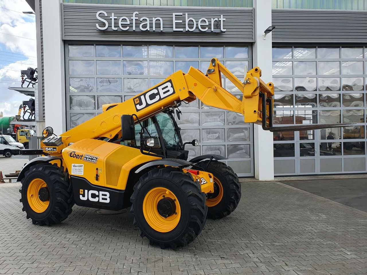 JCB 541-70 / nur 438h / 2022 / 4.100kg / 7m / 109PS - Verreiker: afbeelding 1 JCB 541-70 / nur 438h / 2022 / 4.100kg / 7m / 109PS - Verreiker: afbeelding 1
