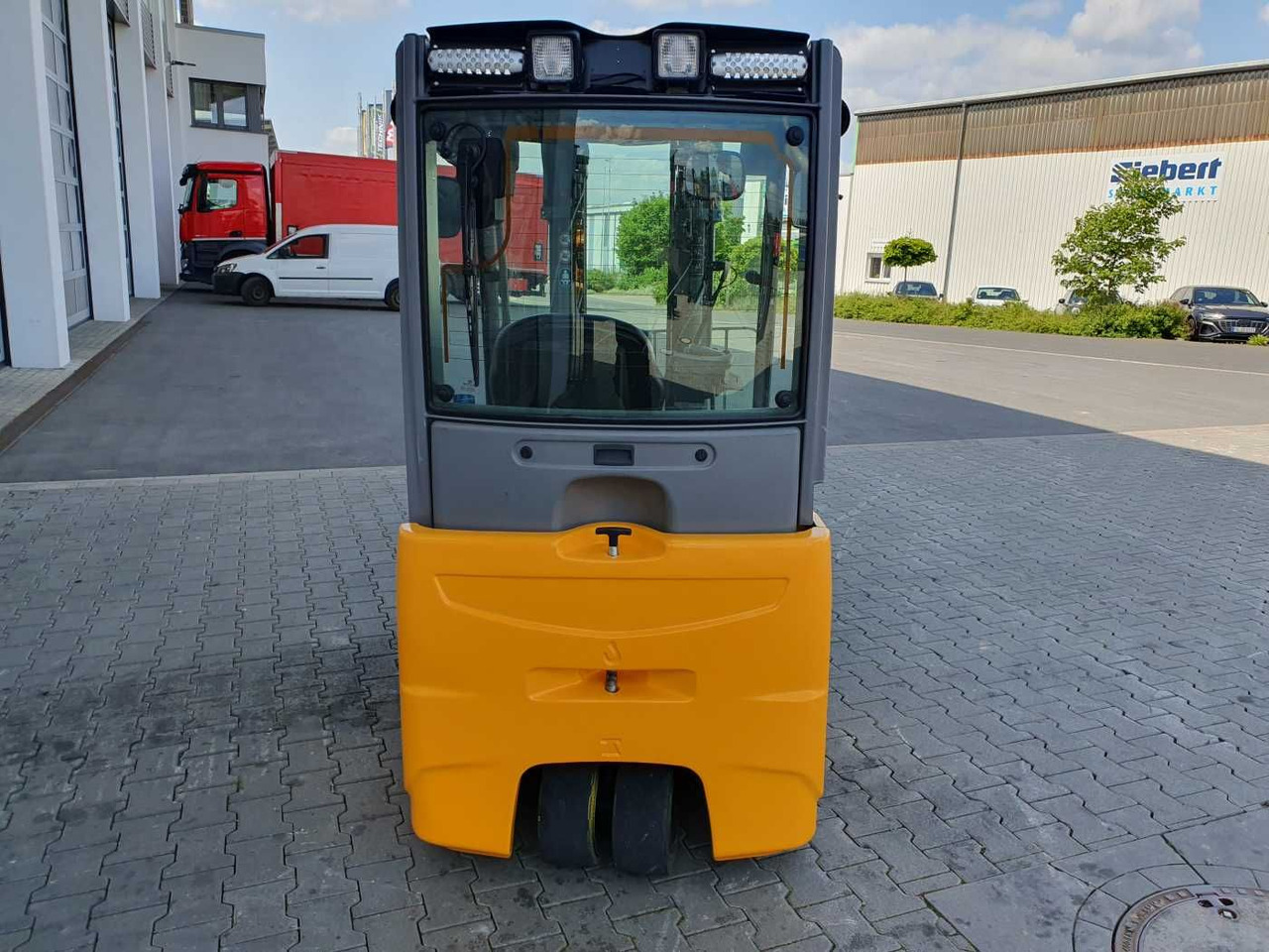 Jungheinrich EFG 215 / Triplex: 4.25m! / SS / nur 3.488h! - Elektrische heftruck: afbeelding 5 Jungheinrich EFG 215 / Triplex: 4.25m! / SS / nur 3.488h! - Elektrische heftruck: afbeelding 5