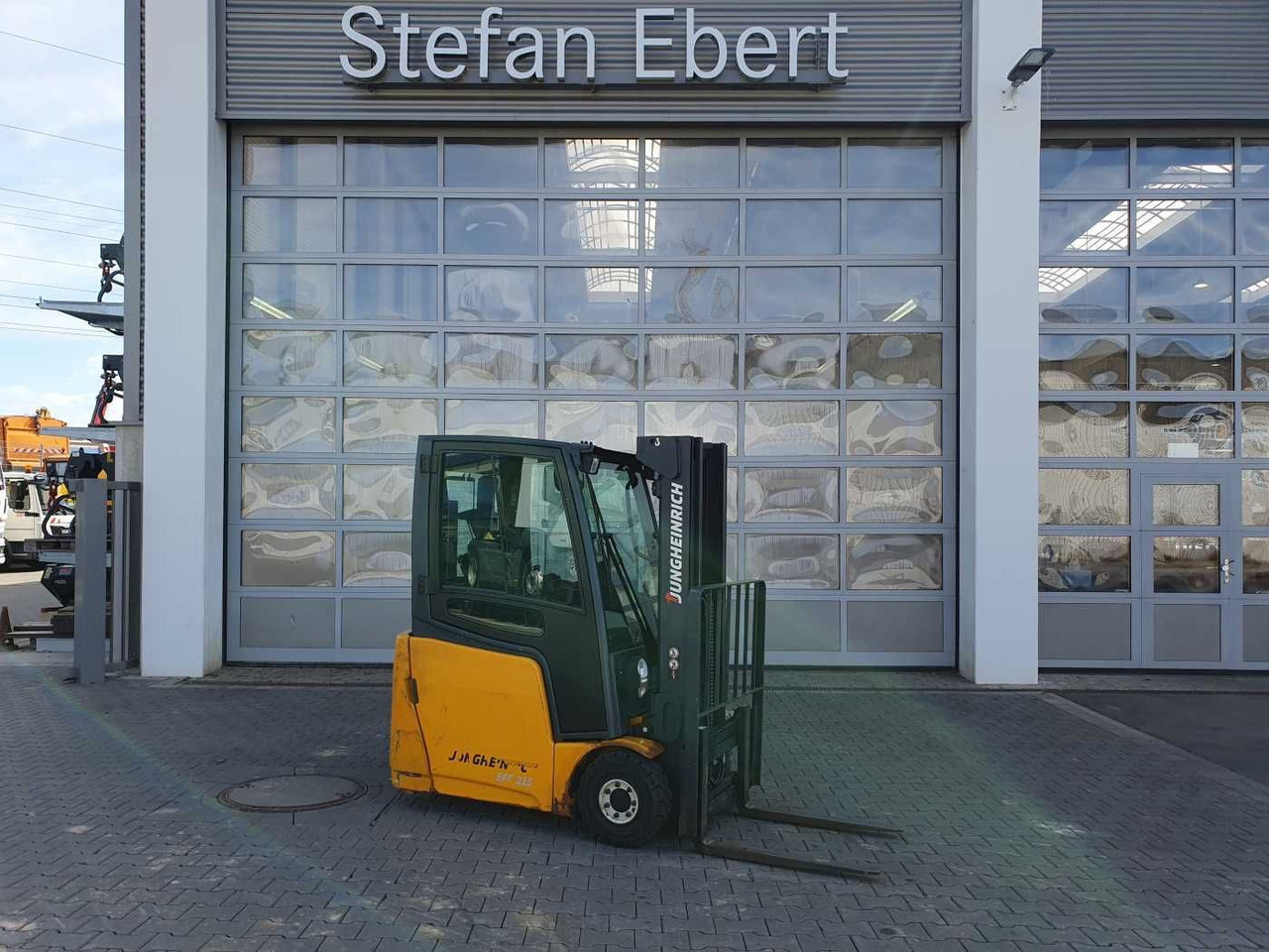 Jungheinrich EFG 215 / Triplex: 4.35m! / SS / nur 2.054h! - Elektrische heftruck: afbeelding 1 Jungheinrich EFG 215 / Triplex: 4.35m! / SS / nur 2.054h! - Elektrische heftruck: afbeelding 1