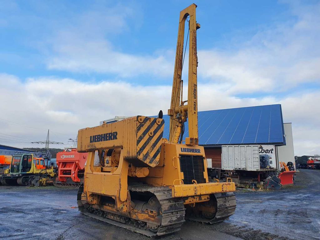 Liebherr RL 42 B / Rohrleger / Pipelayer / nur 4.861h! Liebherr RL 42 B / Rohrleger / Pipelayer / nur 4.861h! - Bulldozer: afbeelding 4 Liebherr RL 42 B / Rohrleger / Pipelayer / nur 4.861h! Liebherr RL 42 B / Rohrleger / Pipelayer / nur 4.861h! - Bulldozer: afbeelding 4