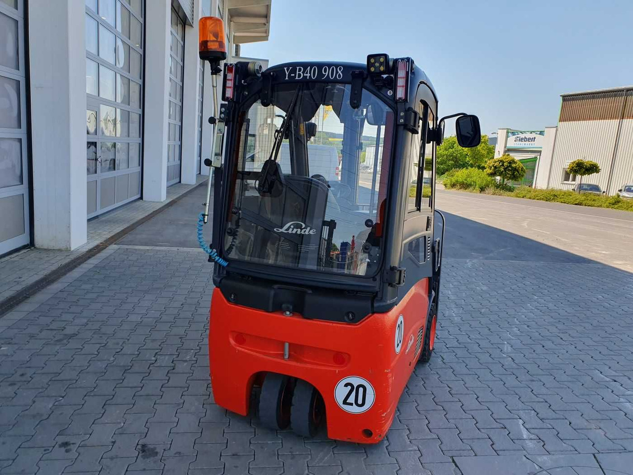 Linde E14 - 01 / Triplex: 4.10m! / SS / nur 1.003h! - Elektrische heftruck: afbeelding 4 Linde E14 - 01 / Triplex: 4.10m! / SS / nur 1.003h! - Elektrische heftruck: afbeelding 4
