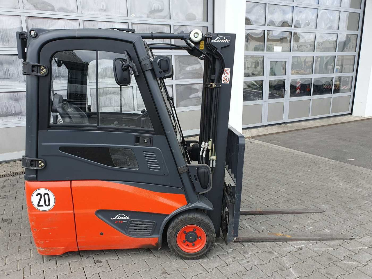 Linde E14 - 02 / Triplex: 4.00m! / SS / nur 2.119h! - Elektrische heftruck: afbeelding 3 Linde E14 - 02 / Triplex: 4.00m! / SS / nur 2.119h! - Elektrische heftruck: afbeelding 3