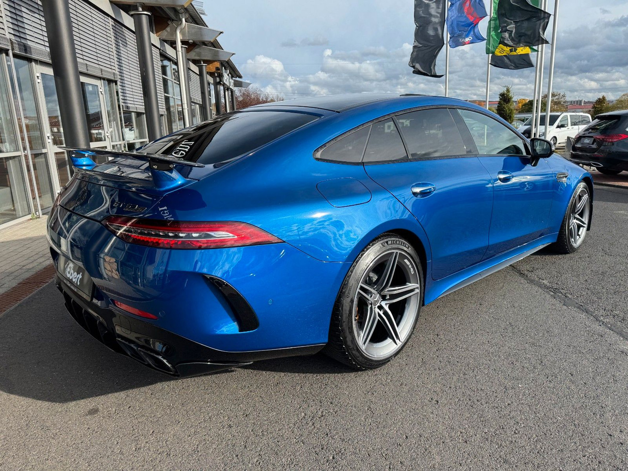Mercedes-Benz AMG GT 63 S Keramik+AirM+Burm+Distr+SitzKlima - Coupé: afbeelding 4 Mercedes-Benz AMG GT 63 S Keramik+AirM+Burm+Distr+SitzKlima - Coupé: afbeelding 4