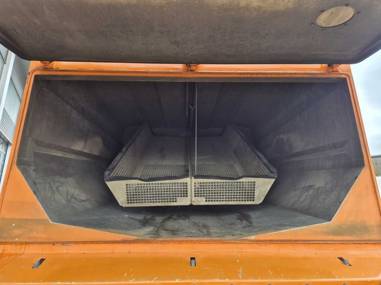 Veegwagen Mercedes-Benz Actros 2032 A 4x4 Bucher STKF 9500 Airport 30x: afbeelding 8