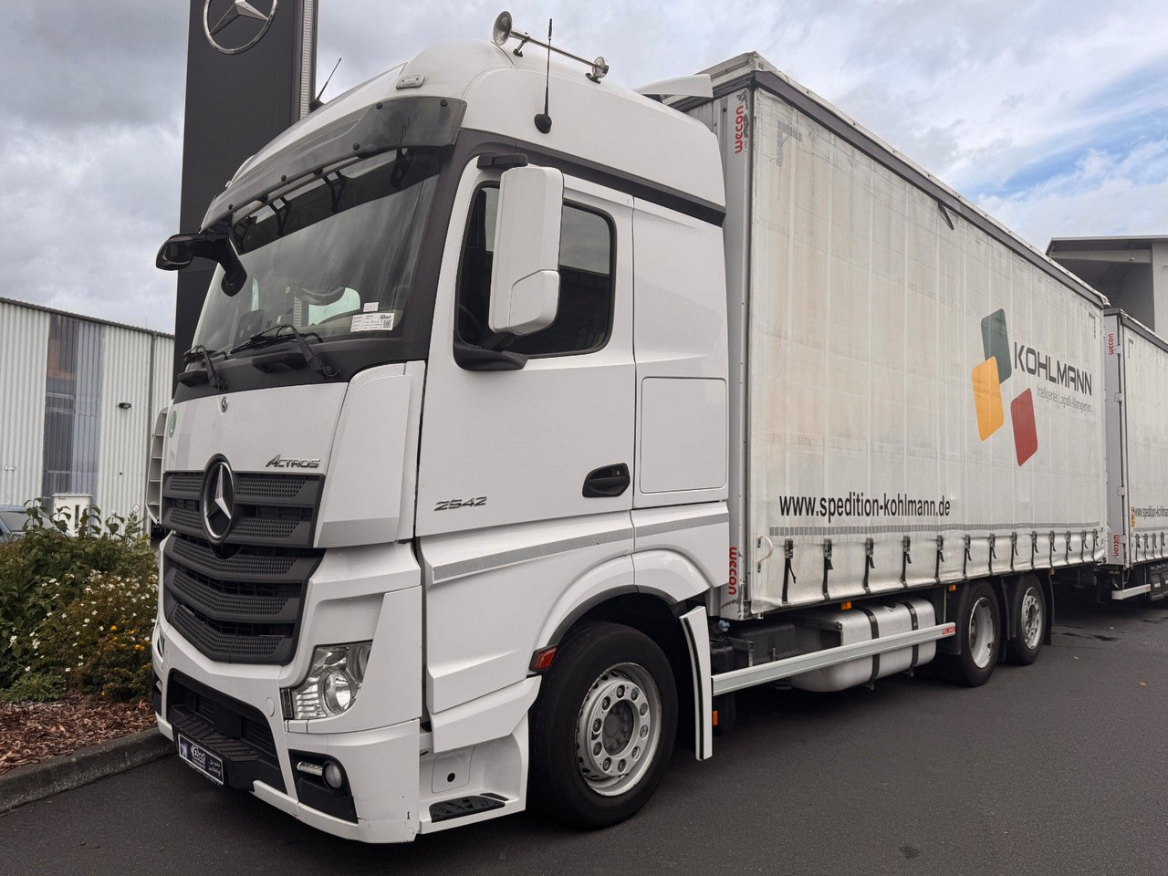 Mercedes-Benz Actros 2542 LnR 6x2 Retarder Standklima - Schuifzeilen vrachtwagen: afbeelding 4 Mercedes-Benz Actros 2542 LnR 6x2 Retarder Standklima - Schuifzeilen vrachtwagen: afbeelding 4