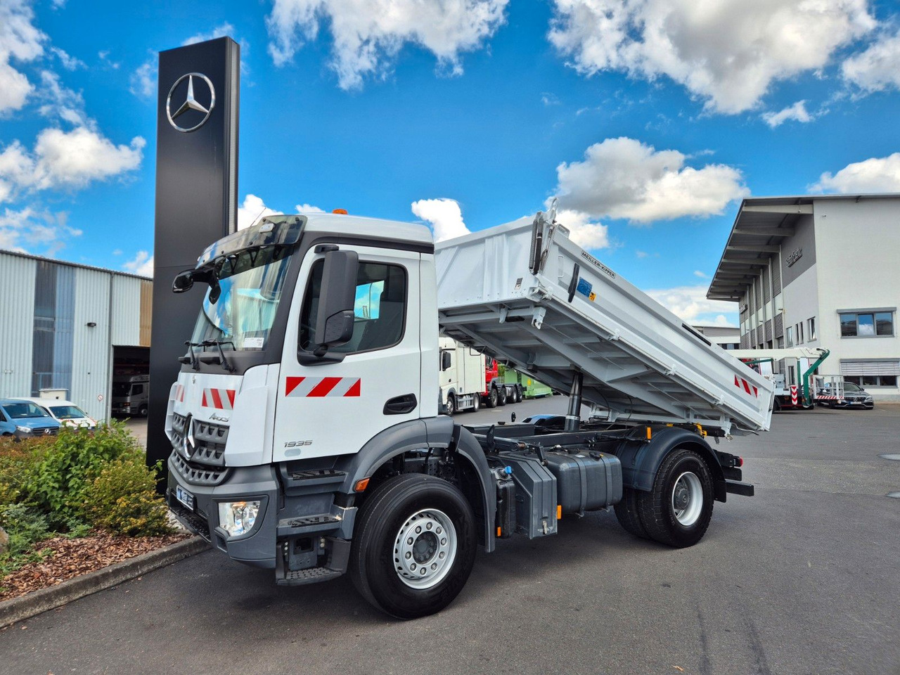 Mercedes-Benz Arocs 1935 K 4x2 Meiller AHK Navi PPC Klima - Kipper vrachtwagen: afbeelding 5 Mercedes-Benz Arocs 1935 K 4x2 Meiller AHK Navi PPC Klima - Kipper vrachtwagen: afbeelding 5