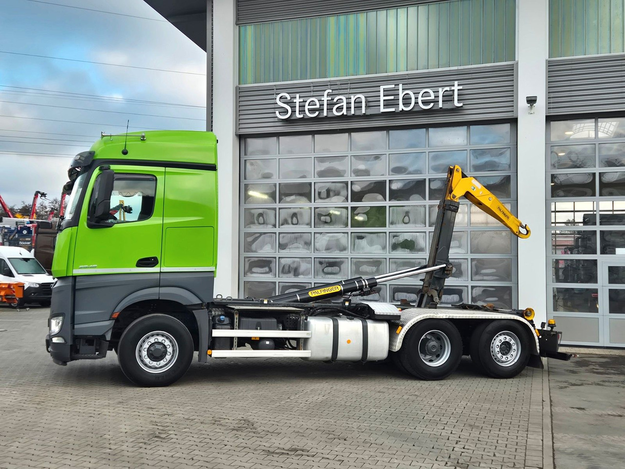 Mercedes-Benz Arocs 2548 L 6x2/4 HAD Palfinger T20A AHK - Haakarmsysteem vrachtwagen: afbeelding 5 Mercedes-Benz Arocs 2548 L 6x2/4 HAD Palfinger T20A AHK - Haakarmsysteem vrachtwagen: afbeelding 5