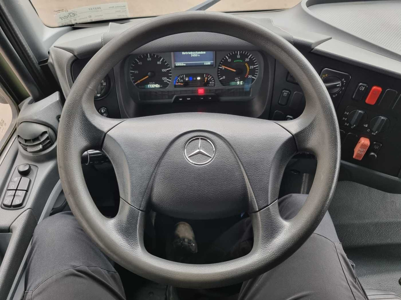 Schuifzeilen vrachtwagen Mercedes-Benz Axor 1829 A 4x4 Pritsche/Plane 10 Stück: afbeelding 13 Schuifzeilen vrachtwagen Mercedes-Benz Axor 1829 A 4x4 Pritsche/Plane 10 Stück: afbeelding 13