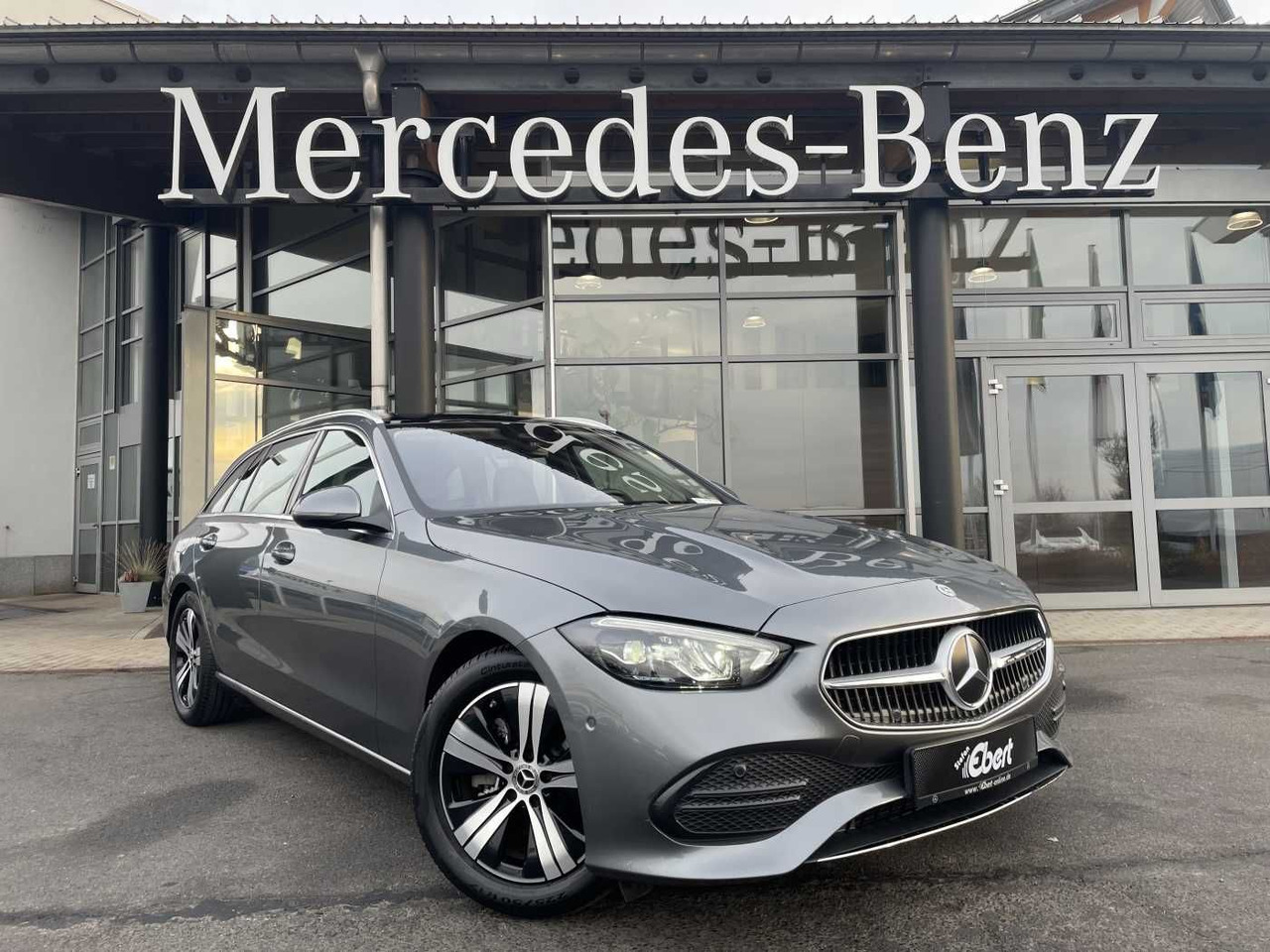 Mercedes-Benz C 180 T 9G AVANTGARDE+R-Kamera +PANO+SHZ+SPIEGEL - Personenwagen: afbeelding 1 Mercedes-Benz C 180 T 9G AVANTGARDE+R-Kamera +PANO+SHZ+SPIEGEL - Personenwagen: afbeelding 1