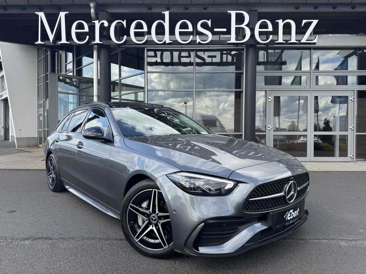 Mercedes-Benz C 200 T AMG Pano+AHK+RFK+Memory+Night+ TotW - Personenwagen: afbeelding 1 Mercedes-Benz C 200 T AMG Pano+AHK+RFK+Memory+Night+ TotW - Personenwagen: afbeelding 1
