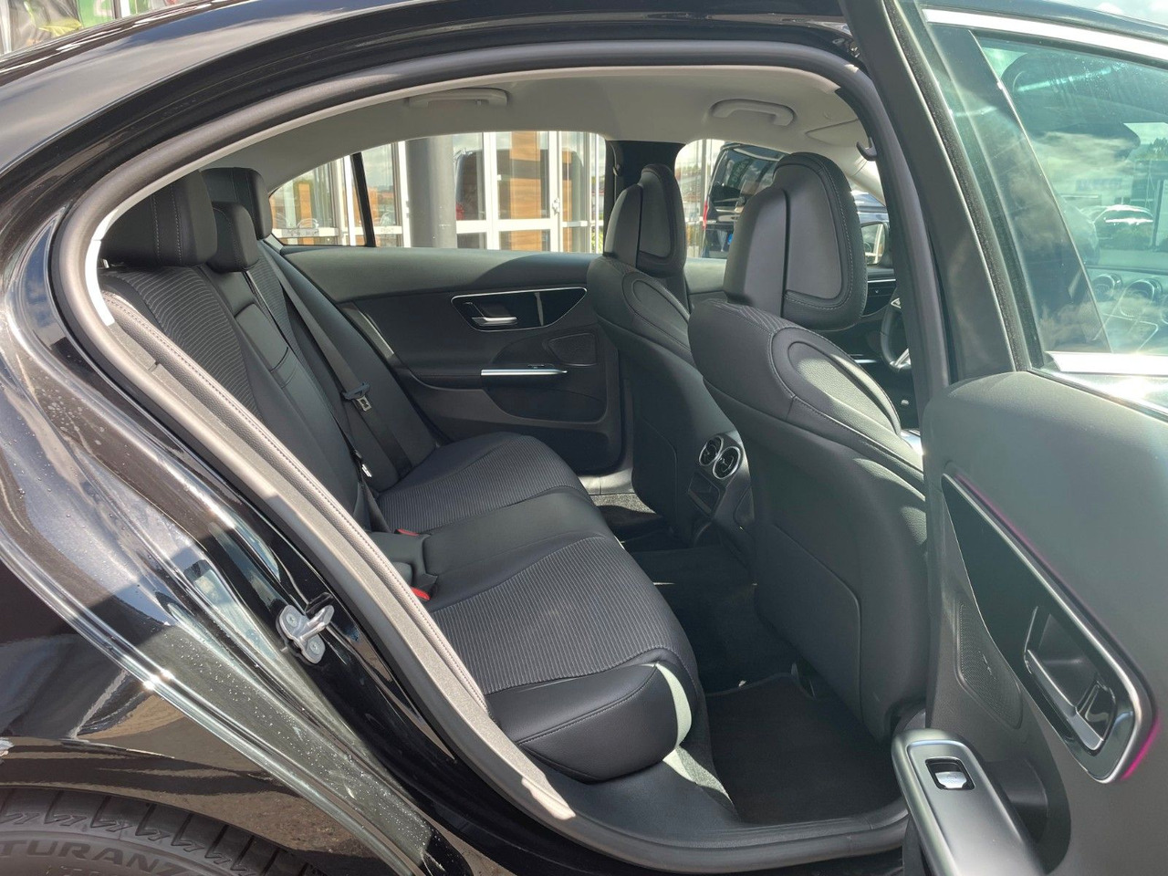 Sedan Mercedes-Benz C 200 d AVANTGARDE 360°+TOTW+Carplay+Ambiente: afbeelding 8 Sedan Mercedes-Benz C 200 d AVANTGARDE 360°+TOTW+Carplay+Ambiente: afbeelding 8