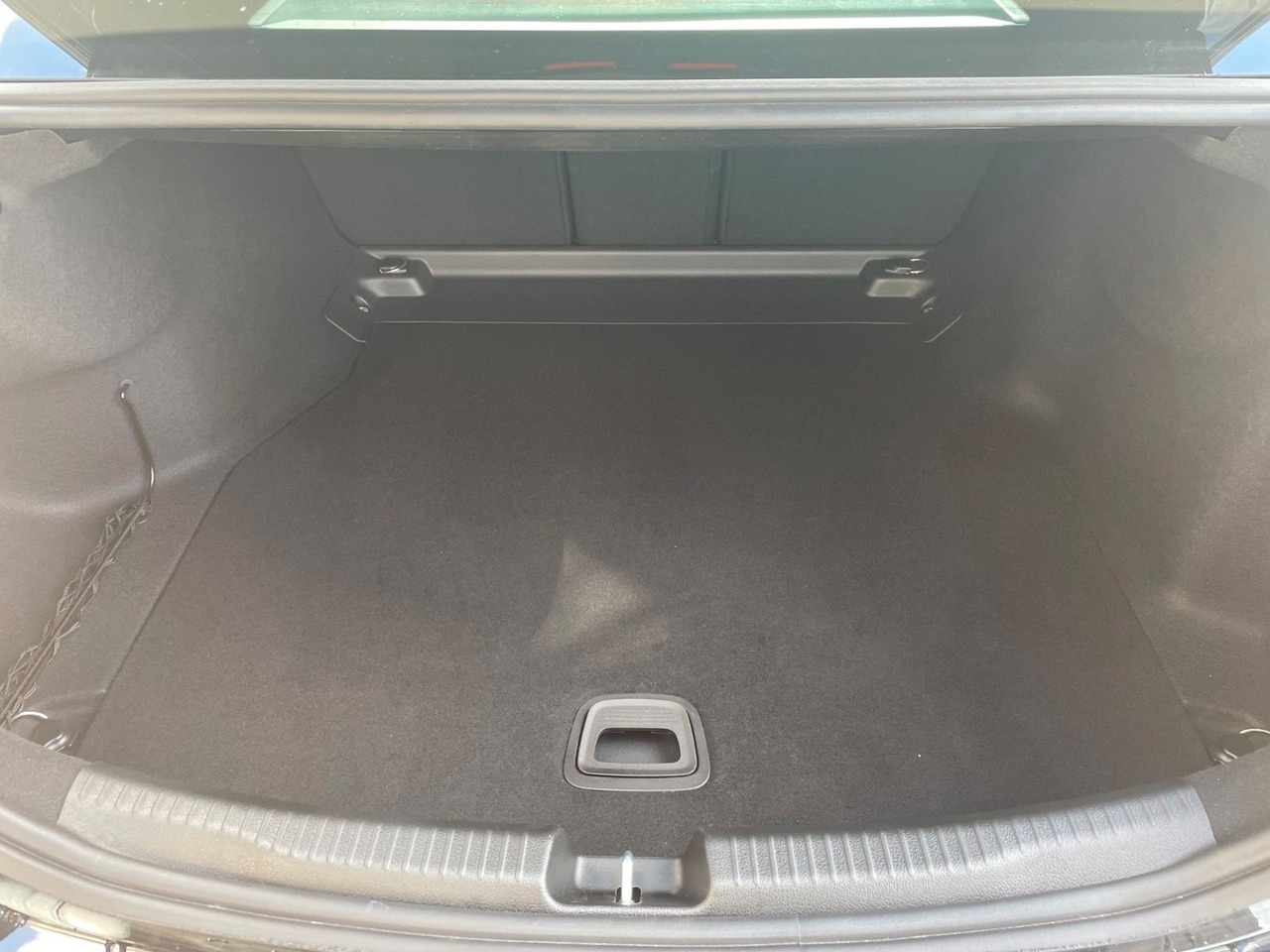 Sedan Mercedes-Benz C 200 d AVANTGARDE 360°+TOTW+Carplay+Ambiente: afbeelding 7 Sedan Mercedes-Benz C 200 d AVANTGARDE 360°+TOTW+Carplay+Ambiente: afbeelding 7