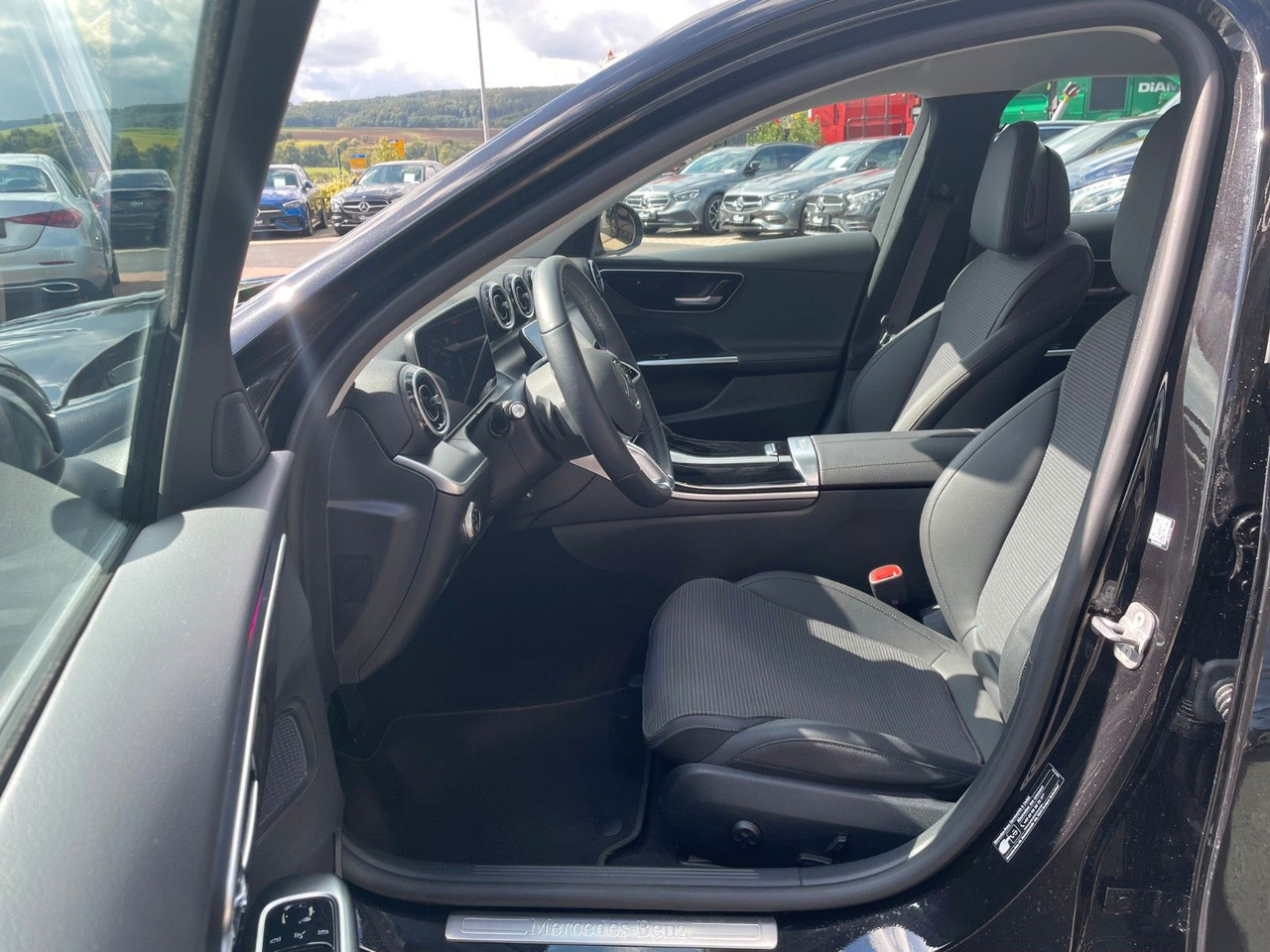 Sedan Mercedes-Benz C 200 d AVANTGARDE 360°+TOTW+Carplay+Ambiente: afbeelding 11 Sedan Mercedes-Benz C 200 d AVANTGARDE 360°+TOTW+Carplay+Ambiente: afbeelding 11