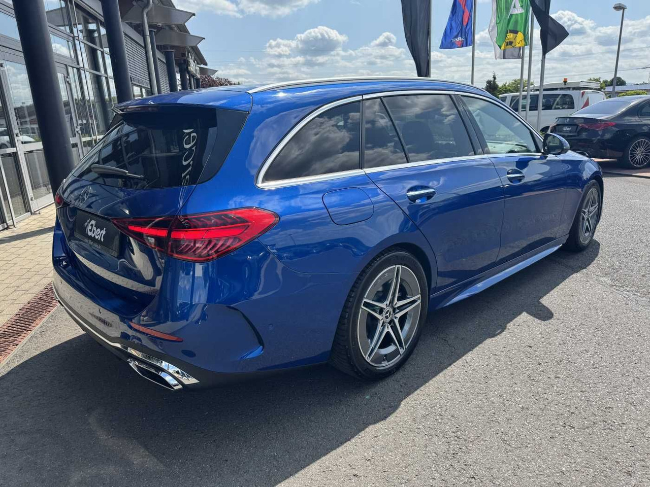 Mercedes-Benz C 200d AMG+Pano+Distr+Digital+AHK+HUD+360+IHC+ - Personenwagen: afbeelding 4 Mercedes-Benz C 200d AMG+Pano+Distr+Digital+AHK+HUD+360+IHC+ - Personenwagen: afbeelding 4
