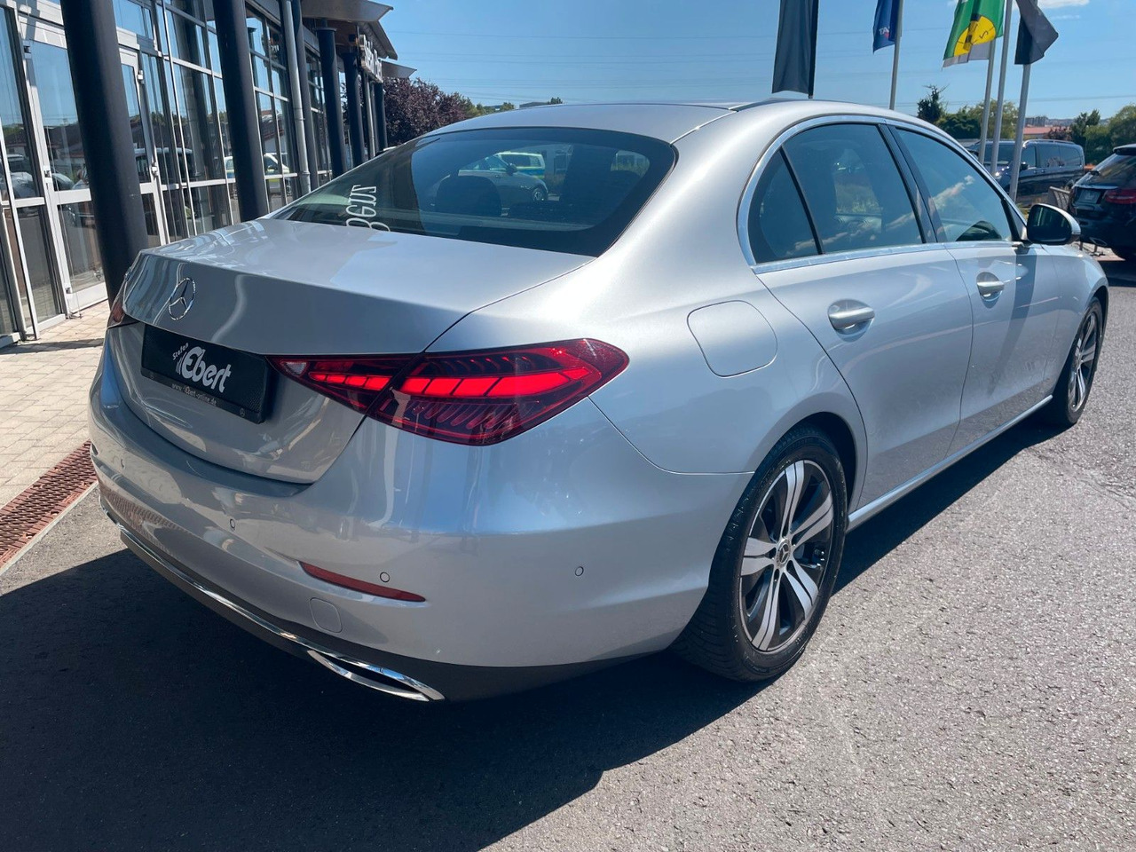 Mercedes-Benz C 220 d AVANTGARDE R-Kamera+Carplay+TotW+Ambient - Sedan: afbeelding 5 Mercedes-Benz C 220 d AVANTGARDE R-Kamera+Carplay+TotW+Ambient - Sedan: afbeelding 5