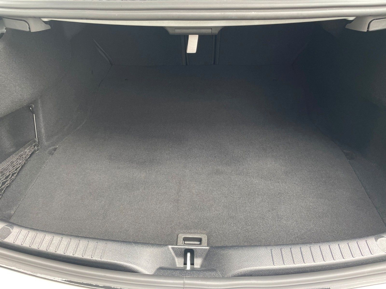 Mercedes-Benz C 220 d Coupe AMG+Pano+R-Kamera+Night+Carplay - Personenwagen: afbeelding 5 Mercedes-Benz C 220 d Coupe AMG+Pano+R-Kamera+Night+Carplay - Personenwagen: afbeelding 5