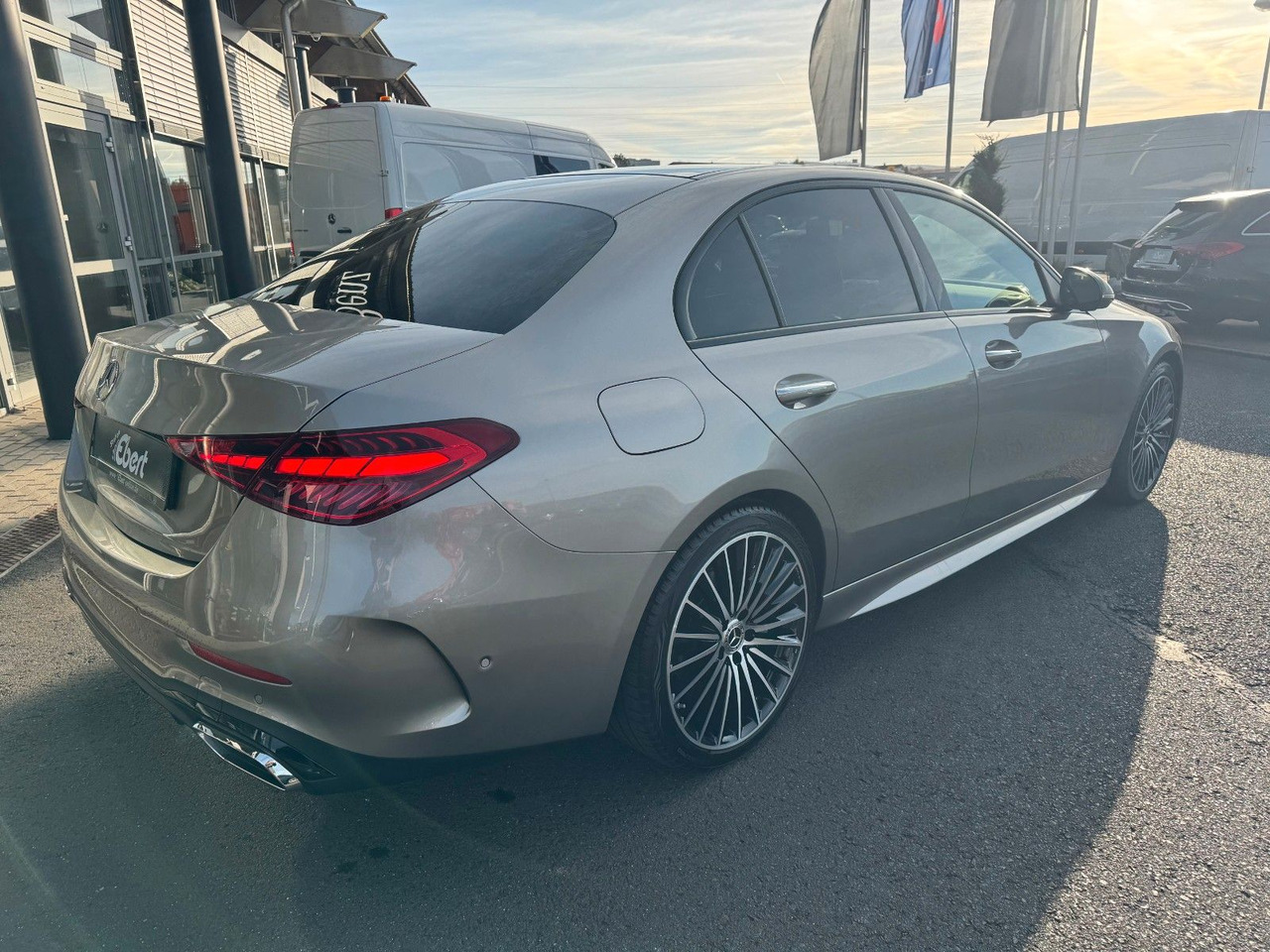 Mercedes-Benz C 300 AMG+Pano+Burmester+360+Digital+Memory - Sedan: afbeelding 4 Mercedes-Benz C 300 AMG+Pano+Burmester+360+Digital+Memory - Sedan: afbeelding 4