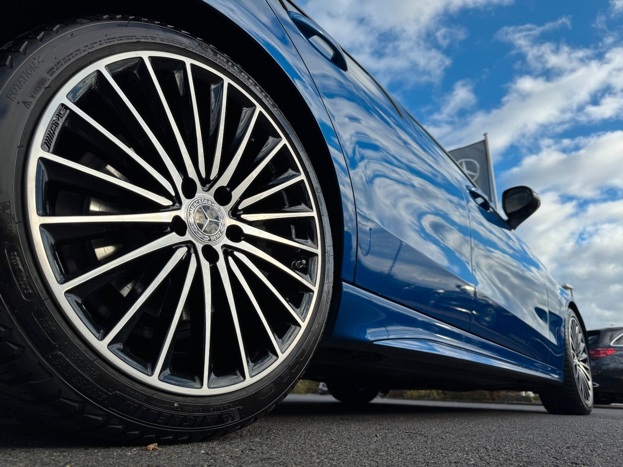 Mercedes-Benz C 300d AMG+Burmester+Distr+Digital+360+ - Sedan: afbeelding 5 Mercedes-Benz C 300d AMG+Burmester+Distr+Digital+360+ - Sedan: afbeelding 5