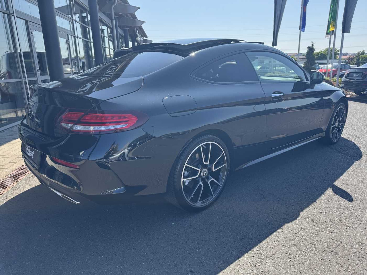 Mercedes-Benz C 400 4M AMG Coupe Pano+Burm+Distr+Memory+360 - Personenwagen: afbeelding 4 Mercedes-Benz C 400 4M AMG Coupe Pano+Burm+Distr+Memory+360 - Personenwagen: afbeelding 4