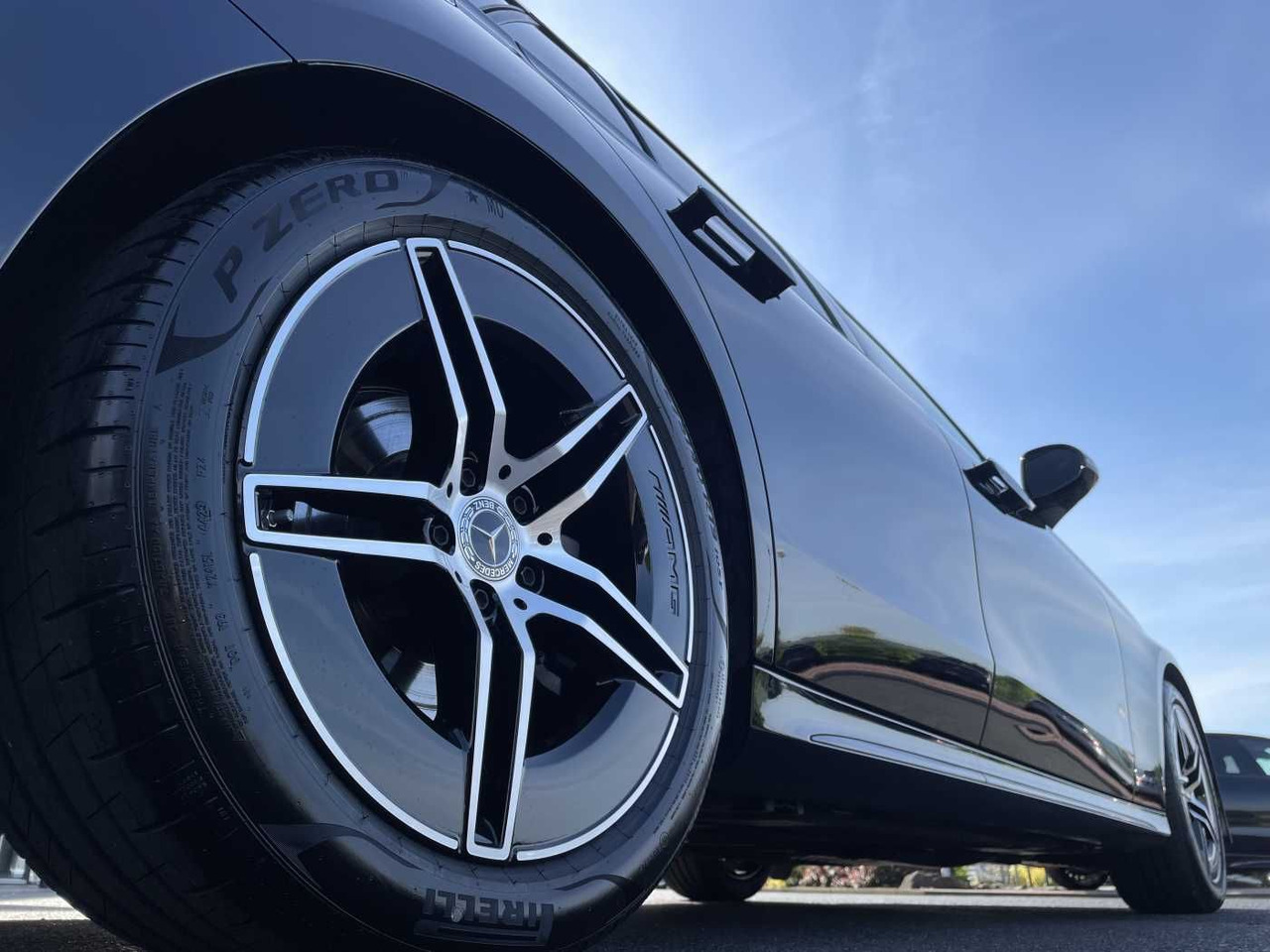 Mercedes-Benz E 220 d T AMG-Line AHK+Distr+R-Kamera +Ambiente+ - Personenwagen: afbeelding 5 Mercedes-Benz E 220 d T AMG-Line AHK+Distr+R-Kamera +Ambiente+ - Personenwagen: afbeelding 5