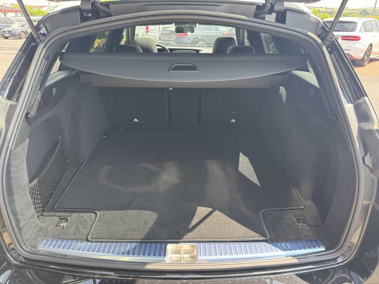 Stationwagen Mercedes-Benz E 220d AMG+Pano+Burm+Distr+Memory+AHK+360: afbeelding 8