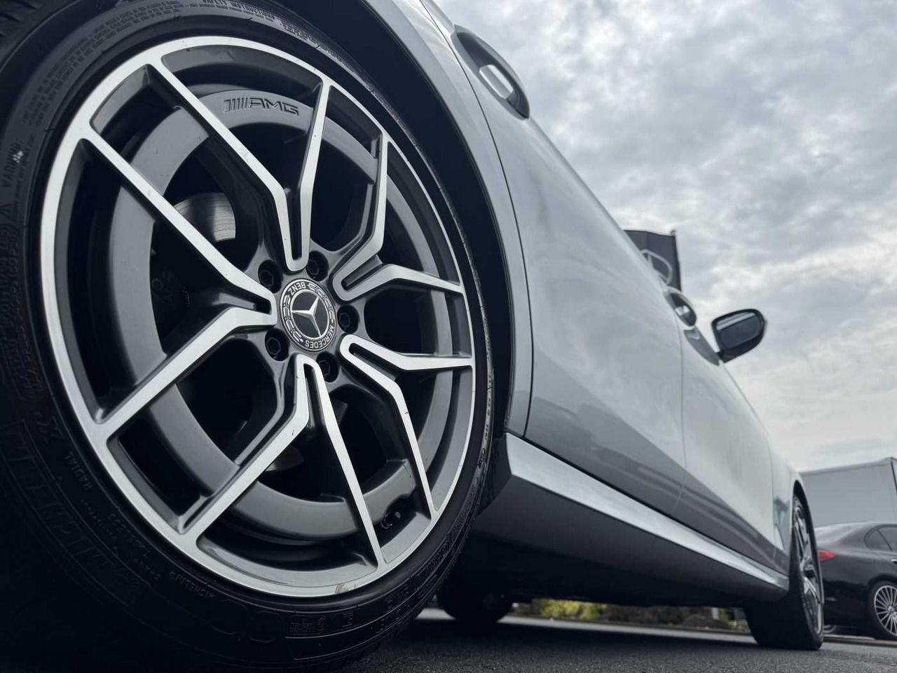 Mercedes-Benz E 220d T AMG+AHK+ESD+RKamera+TotW+ Ambiente - Personenwagen: afbeelding 5 Mercedes-Benz E 220d T AMG+AHK+ESD+RKamera+TotW+ Ambiente - Personenwagen: afbeelding 5