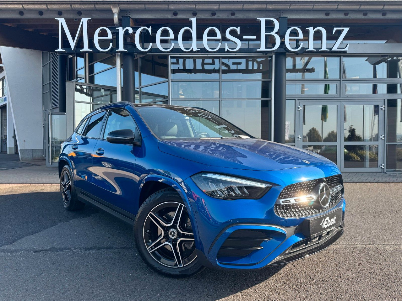Mercedes-Benz GLA 200 AMG+PANO+DistrPlus+RFK+Night - SUV: afbeelding 1 Mercedes-Benz GLA 200 AMG+PANO+DistrPlus+RFK+Night - SUV: afbeelding 1