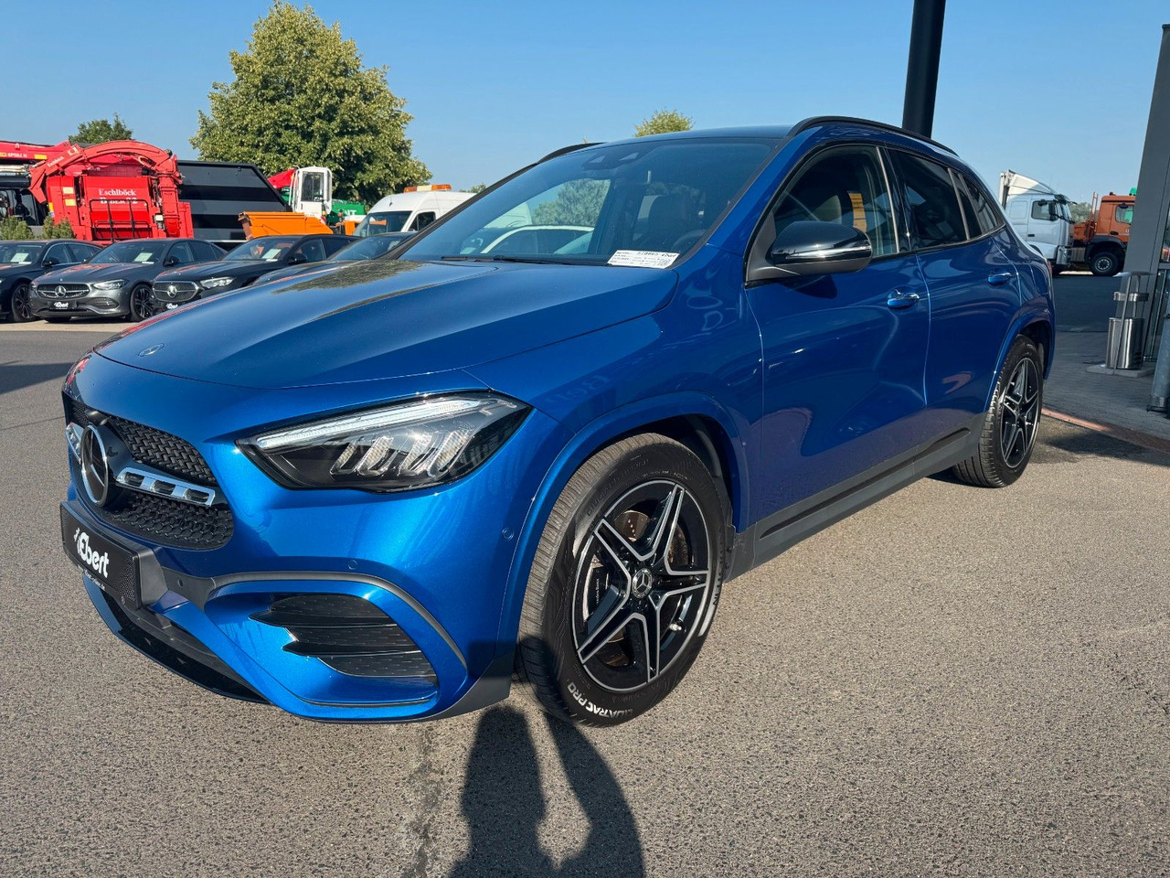 Mercedes-Benz GLA 200 AMG+PANO+DistrPlus+RFK+Night - SUV: afbeelding 2 Mercedes-Benz GLA 200 AMG+PANO+DistrPlus+RFK+Night - SUV: afbeelding 2
