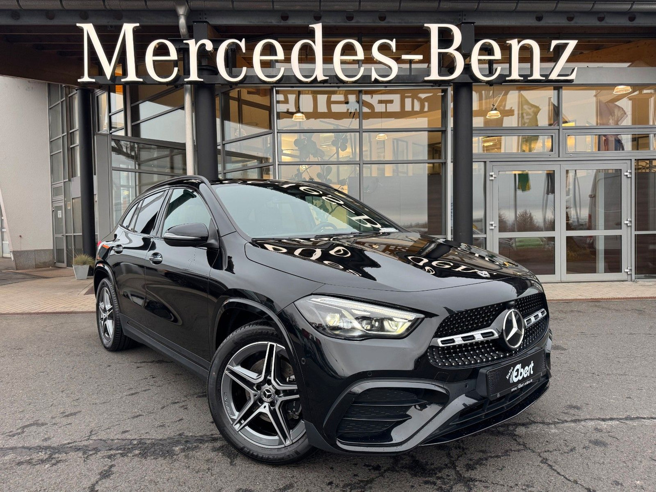 Mercedes-Benz GLA 200 AMG+Pano+Distr+Ambiente+Multibeam+ - SUV: afbeelding 1 Mercedes-Benz GLA 200 AMG+Pano+Distr+Ambiente+Multibeam+ - SUV: afbeelding 1
