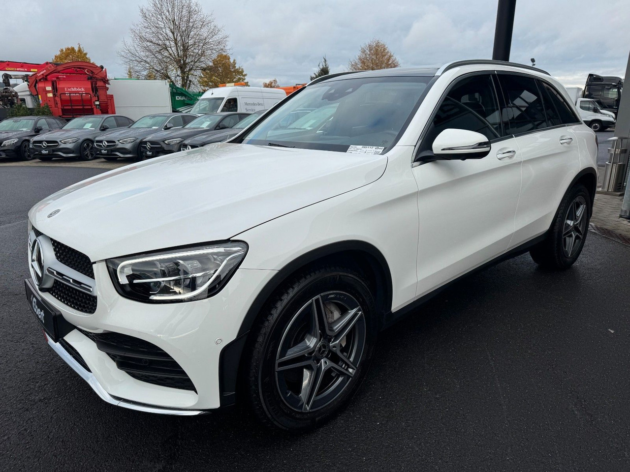 Mercedes-Benz GLC 200 4M AMG+Pano+Distr+StandH+AHK+360+HUD - SUV: afbeelding 3 Mercedes-Benz GLC 200 4M AMG+Pano+Distr+StandH+AHK+360+HUD - SUV: afbeelding 3
