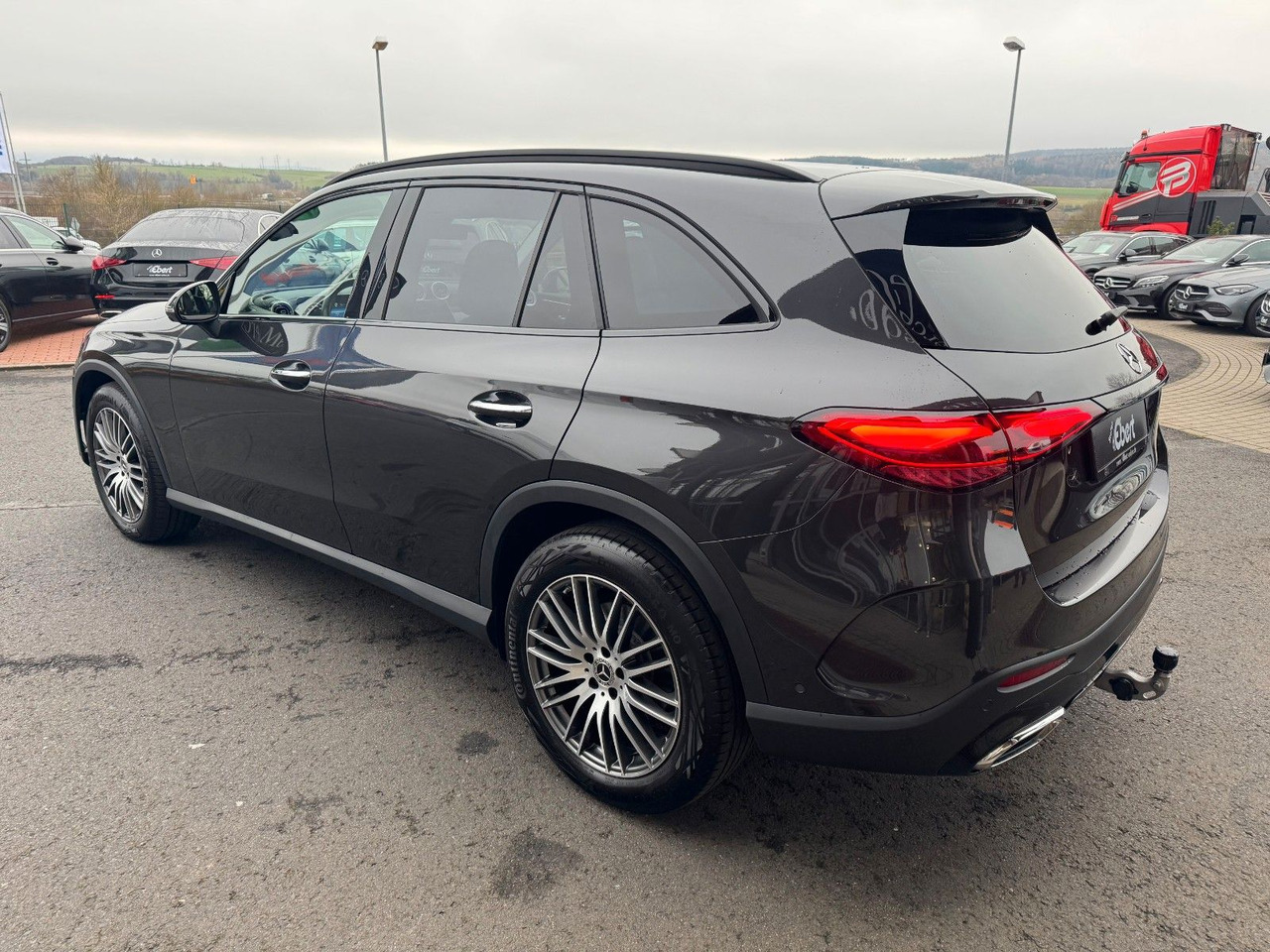 Mercedes-Benz GLC 220d 4M AMG+AHK+Burm+STH+360+Night - SUV: afbeelding 3 Mercedes-Benz GLC 220d 4M AMG+AHK+Burm+STH+360+Night - SUV: afbeelding 3