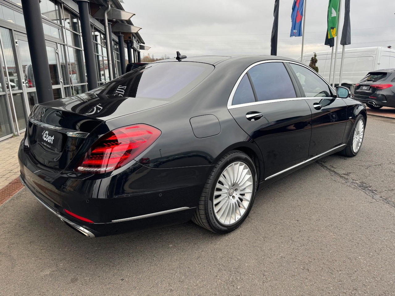 Mercedes-Benz S 600 L Chauffeur+Nachtsicht+Pano+HUD+360 - Sedan: afbeelding 5 Mercedes-Benz S 600 L Chauffeur+Nachtsicht+Pano+HUD+360 - Sedan: afbeelding 5