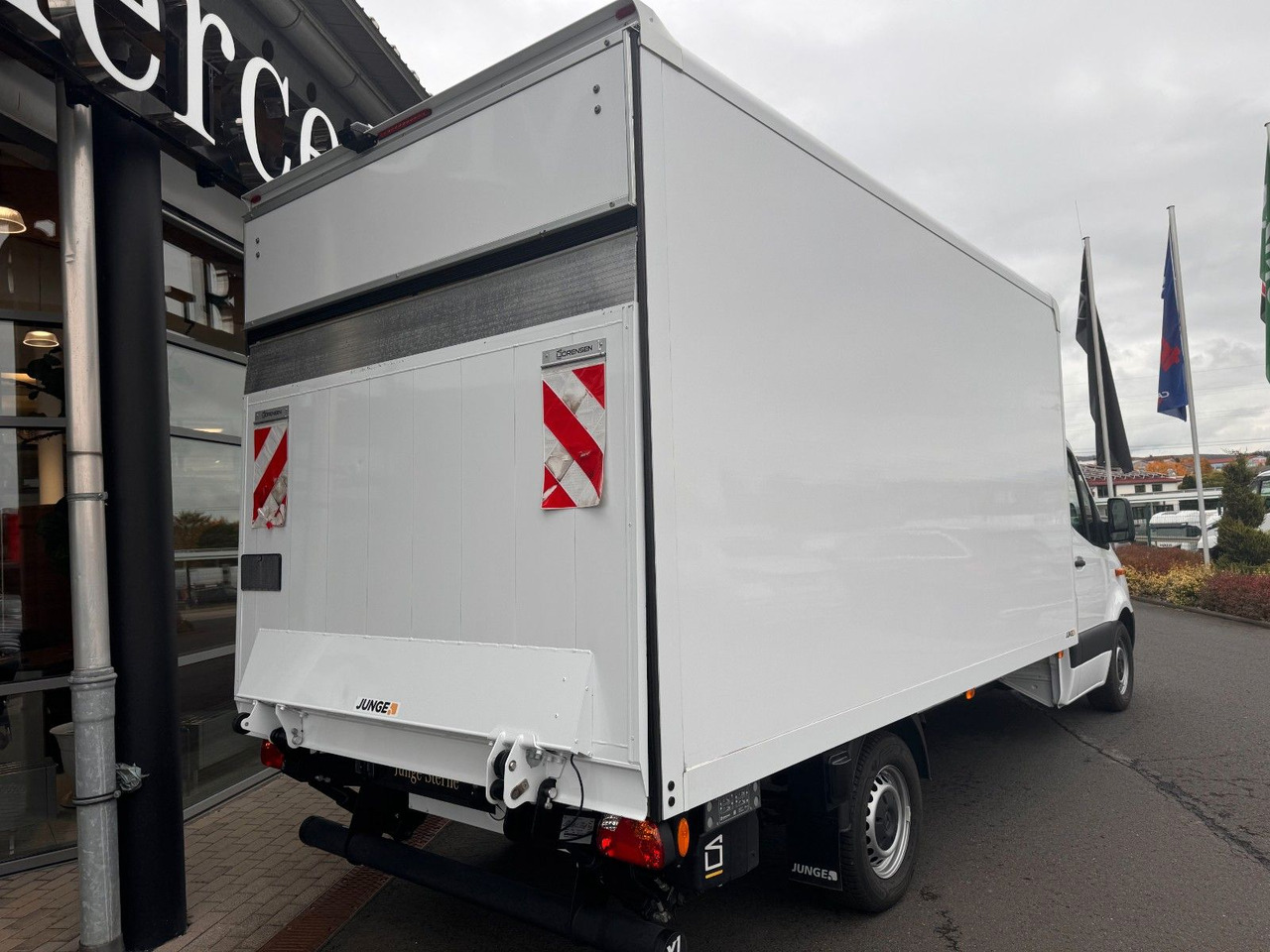 Mercedes-Benz Sprinter 317 CDI 4325 Koffer LBW Klima Kamera - Bestelwagen gesloten laadbak: afbeelding 4 Mercedes-Benz Sprinter 317 CDI 4325 Koffer LBW Klima Kamera - Bestelwagen gesloten laadbak: afbeelding 4