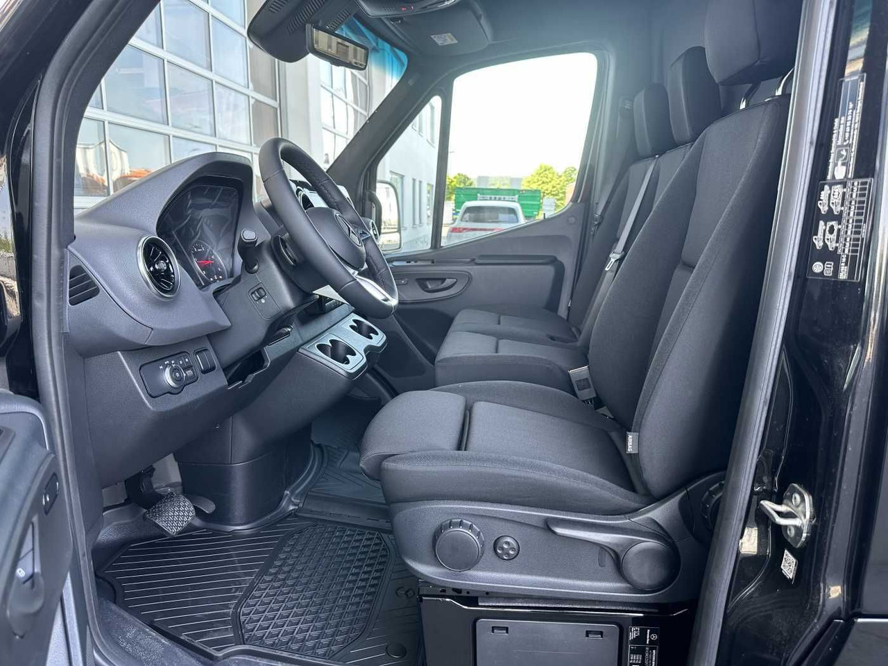 Gesloten bestelwagen Mercedes-Benz Sprinter 319 CDI 4325 AHK DISTRONIC 360 Klima: afbeelding 8