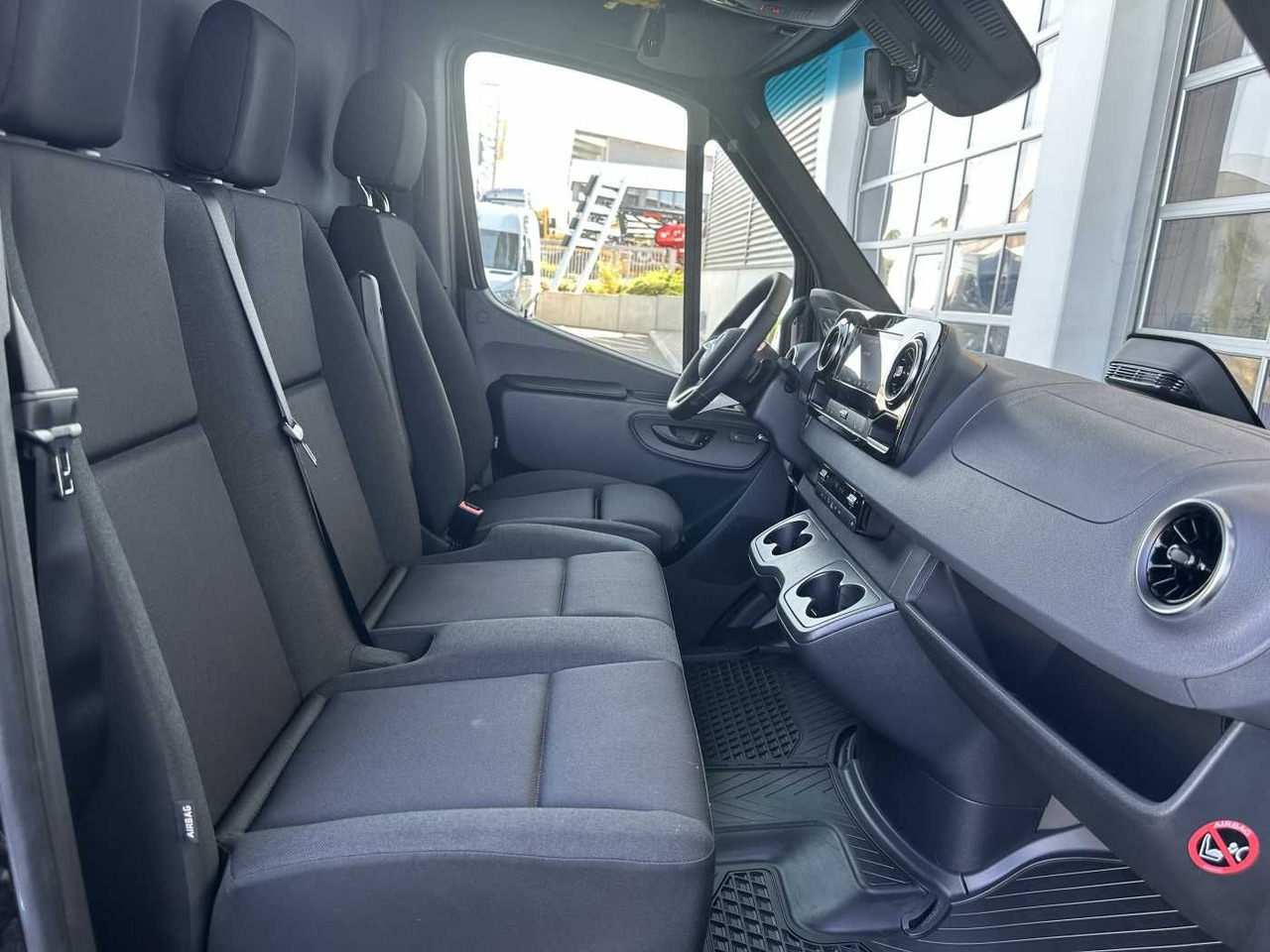 Gesloten bestelwagen Mercedes-Benz Sprinter 319 CDI 4325 AHK DISTRONIC 360 Klima: afbeelding 9
