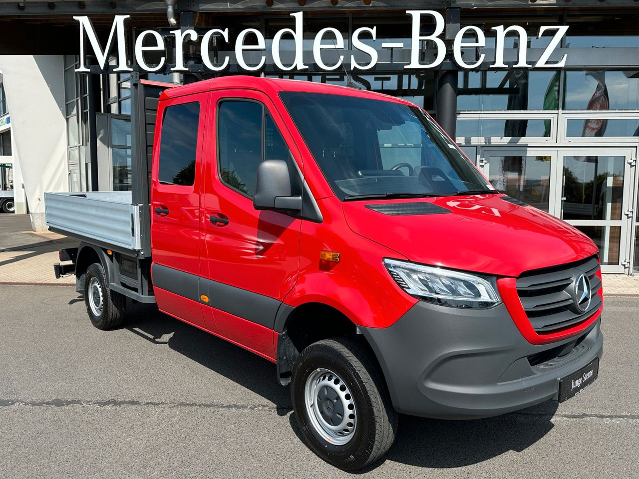 Mercedes-Benz Sprinter 319 CDI 4x4 DoKa Klima AHK3,5to - Bestelwagen met open laadbak, Bestelwagen met dubbele cabine: afbeelding 1 Mercedes-Benz Sprinter 319 CDI 4x4 DoKa Klima AHK3,5to - Bestelwagen met open laadbak, Bestelwagen met dubbele cabine: afbeelding 1
