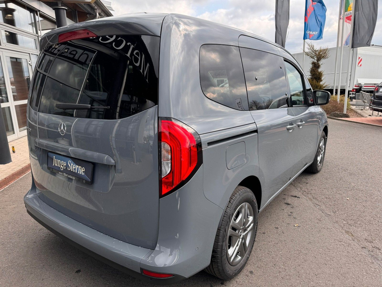 Mercedes-Benz T 180 Style LED Kamera KEYLESS MBUX SHZ - Personenwagen: afbeelding 4 Mercedes-Benz T 180 Style LED Kamera KEYLESS MBUX SHZ - Personenwagen: afbeelding 4