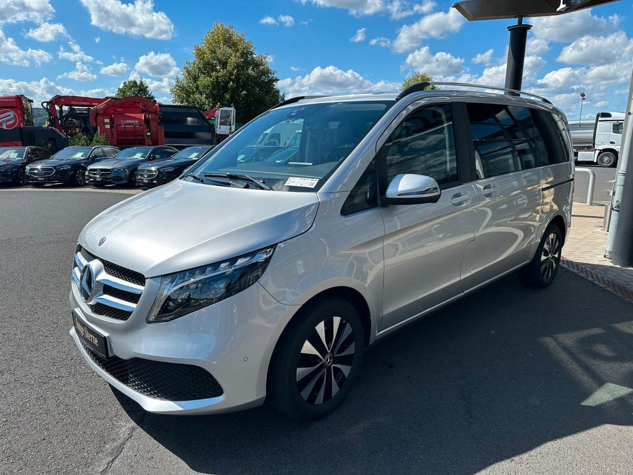 Mercedes-Benz V 250 EDITION 4MATIC Kompakt Liege-Paket AHK2,5t - Stationwagen: afbeelding 3 Mercedes-Benz V 250 EDITION 4MATIC Kompakt Liege-Paket AHK2,5t - Stationwagen: afbeelding 3