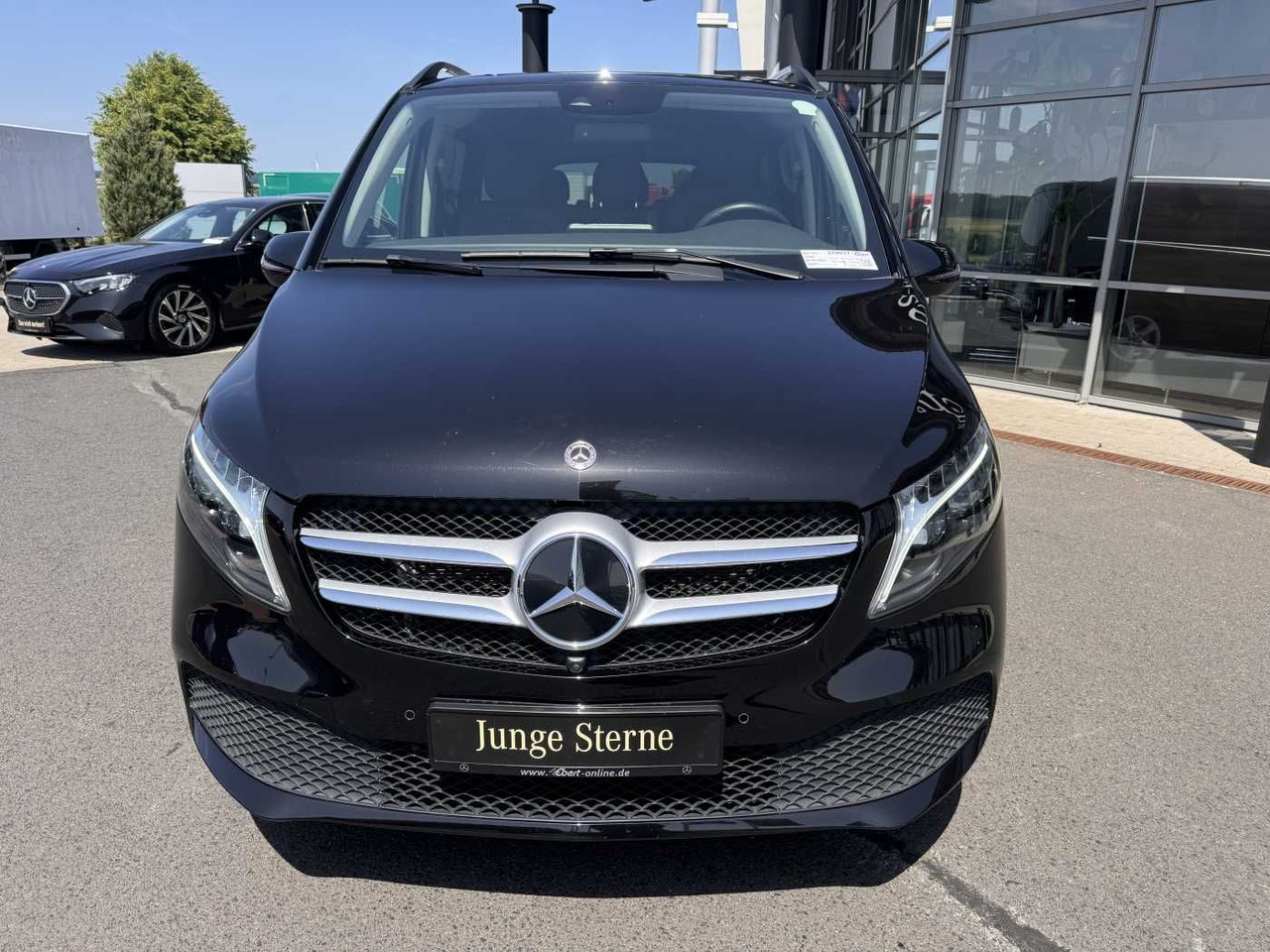 Mercedes-Benz V 300 d 4MATIC AVA 3430 AHK2,5 DISTRONIC 360 - Personenwagen: afbeelding 2 Mercedes-Benz V 300 d 4MATIC AVA 3430 AHK2,5 DISTRONIC 360 - Personenwagen: afbeelding 2