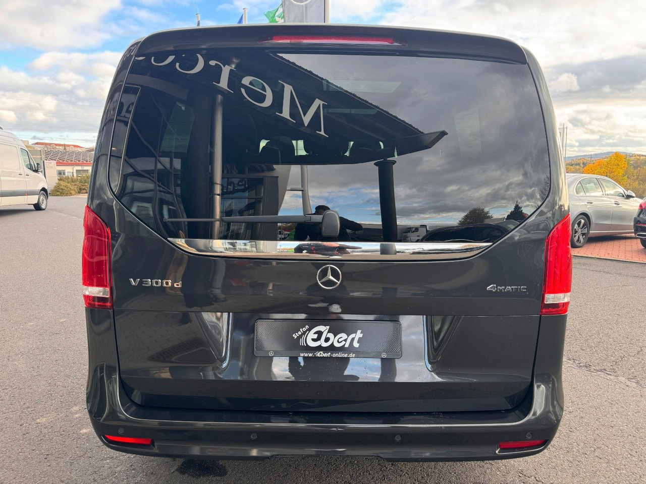 Mercedes-Benz V 300 d 4MATIC AVA ED AMG DISTR Stdh AHK2,5 PANO - Personenvervoer: afbeelding 5 Mercedes-Benz V 300 d 4MATIC AVA ED AMG DISTR Stdh AHK2,5 PANO - Personenvervoer: afbeelding 5