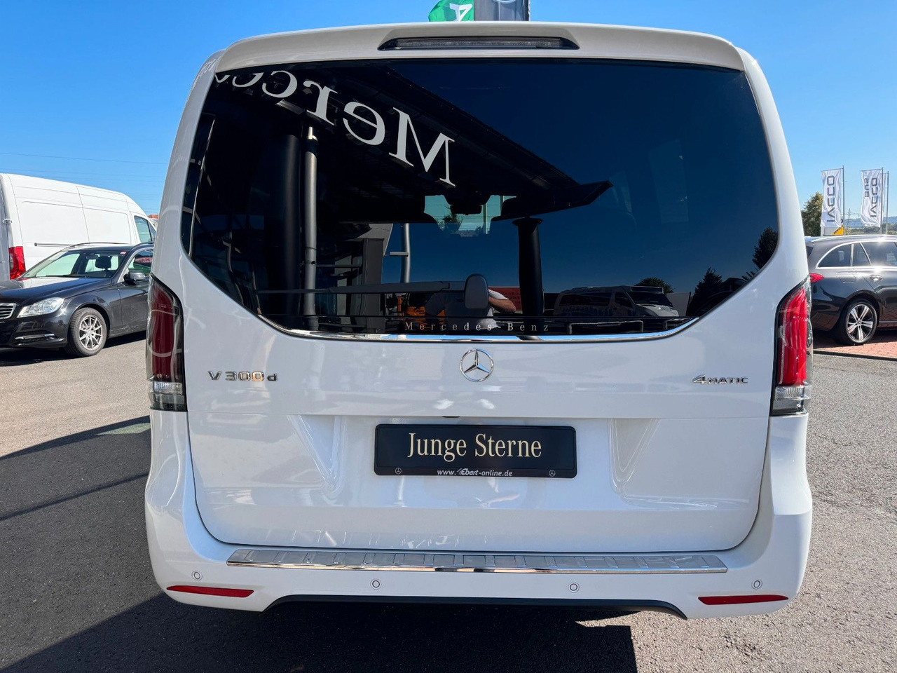 Mercedes-Benz V 300 d 4MATIC EXCLUSIVE AMG Tische AHK2,5to - Stationwagen: afbeelding 5 Mercedes-Benz V 300 d 4MATIC EXCLUSIVE AMG Tische AHK2,5to - Stationwagen: afbeelding 5