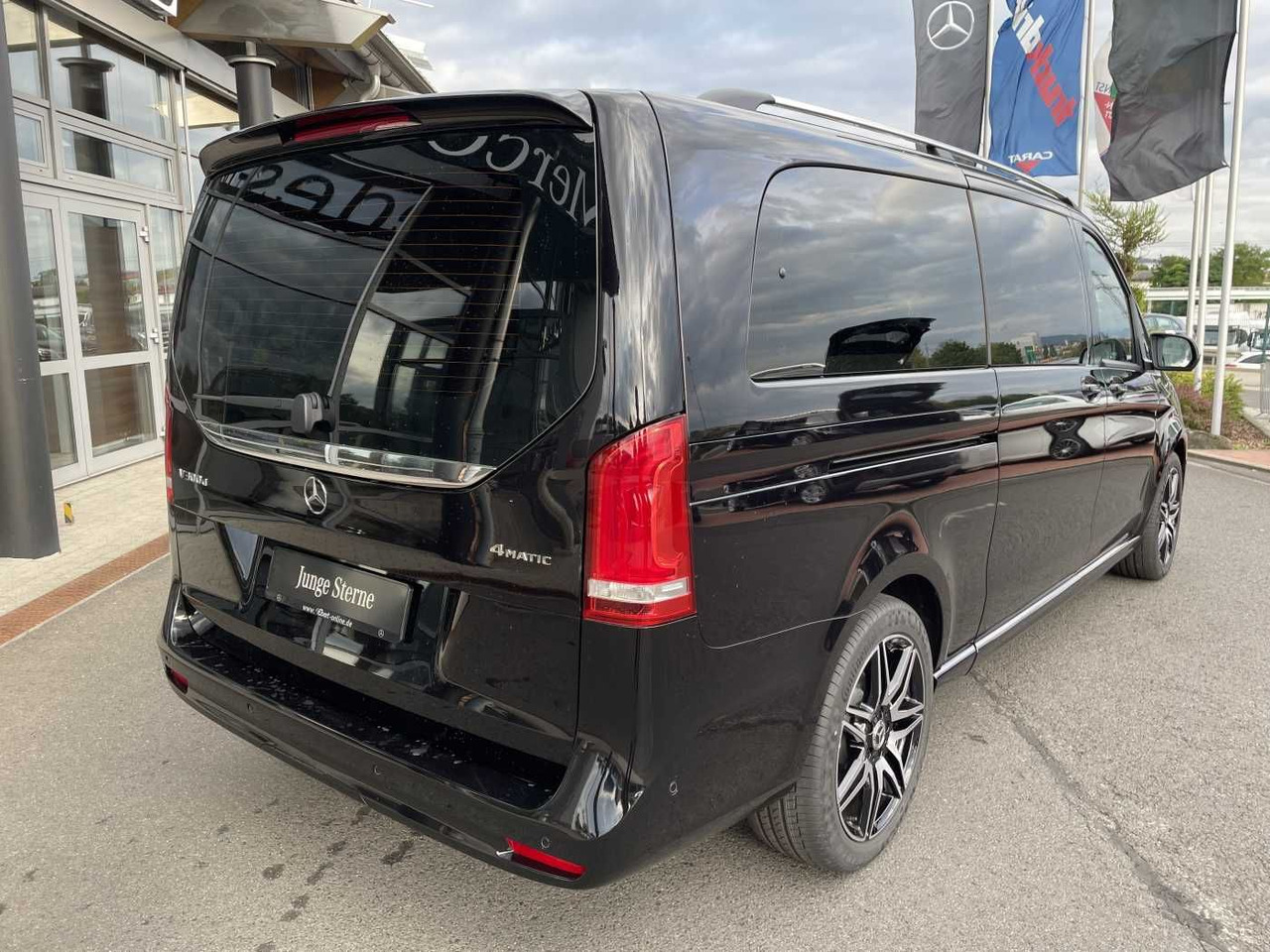 Mercedes-Benz V 300 d AVA 4MATIC AMG Kühlschrank AIRMATIC - Personenwagen: afbeelding 4 Mercedes-Benz V 300 d AVA 4MATIC AMG Kühlschrank AIRMATIC - Personenwagen: afbeelding 4